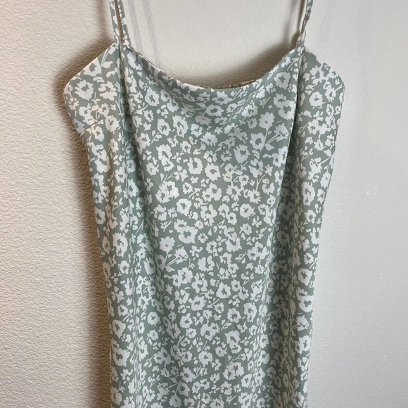 green floral print midi slip dress - Picture 2 of 5